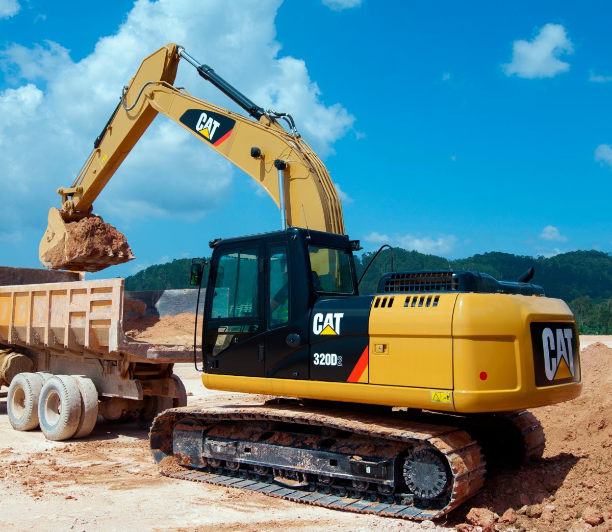 Экскаватор CAT 320D